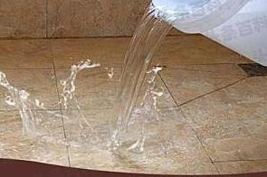 恩阳漏水维修 免砸砖防水材料该如何施工